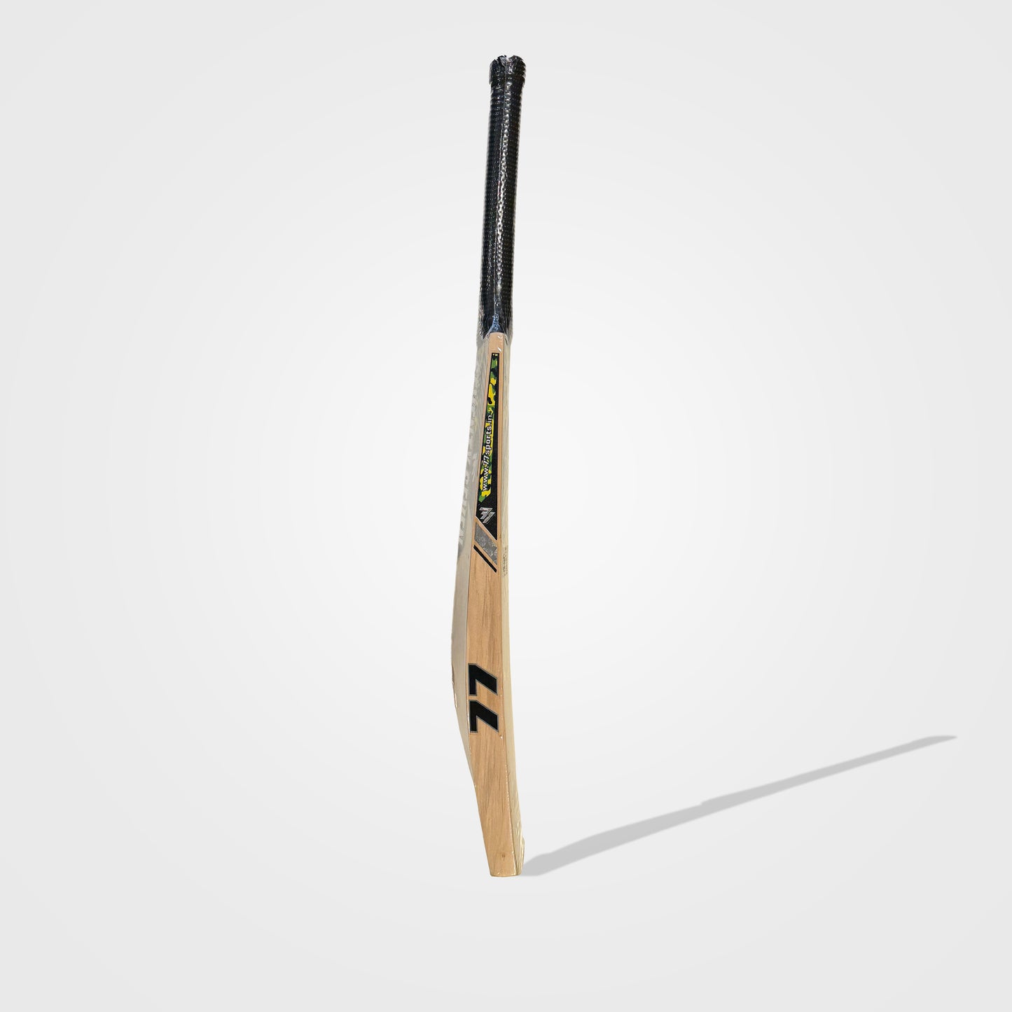 K.W Leather Bat ā Savage Pro