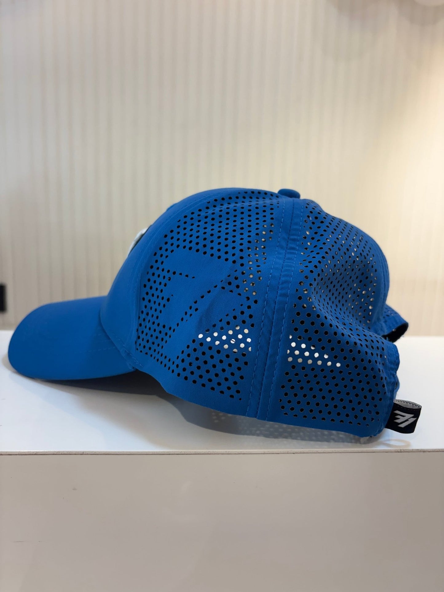 BOLD 77 CAP - FLEXI AIRHOLE ROYAL BLUE - PREMIUM CAP - 77sports in