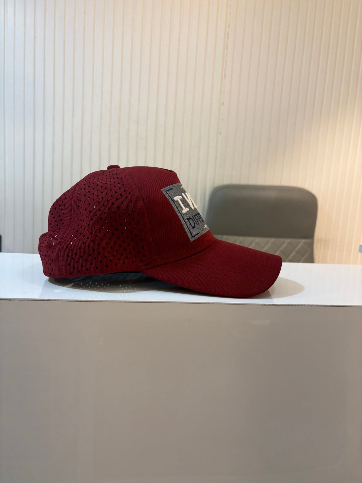 I VIBE DIFFERENT CAP - AIRHOLE MAROON LAVISH - 77sports in