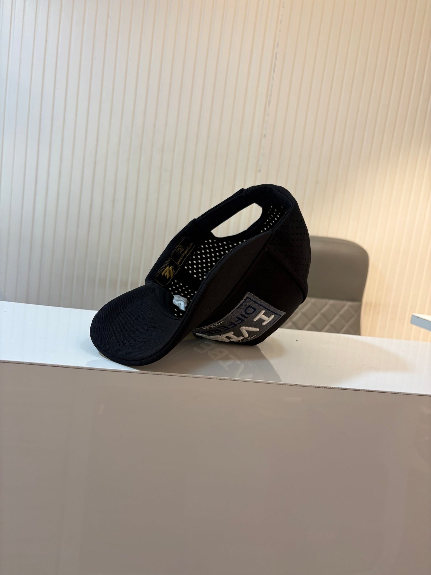 I VIBE DIFFERENT CAP - CHROME BLACK AIRHOLE LAVISH - 77sports in