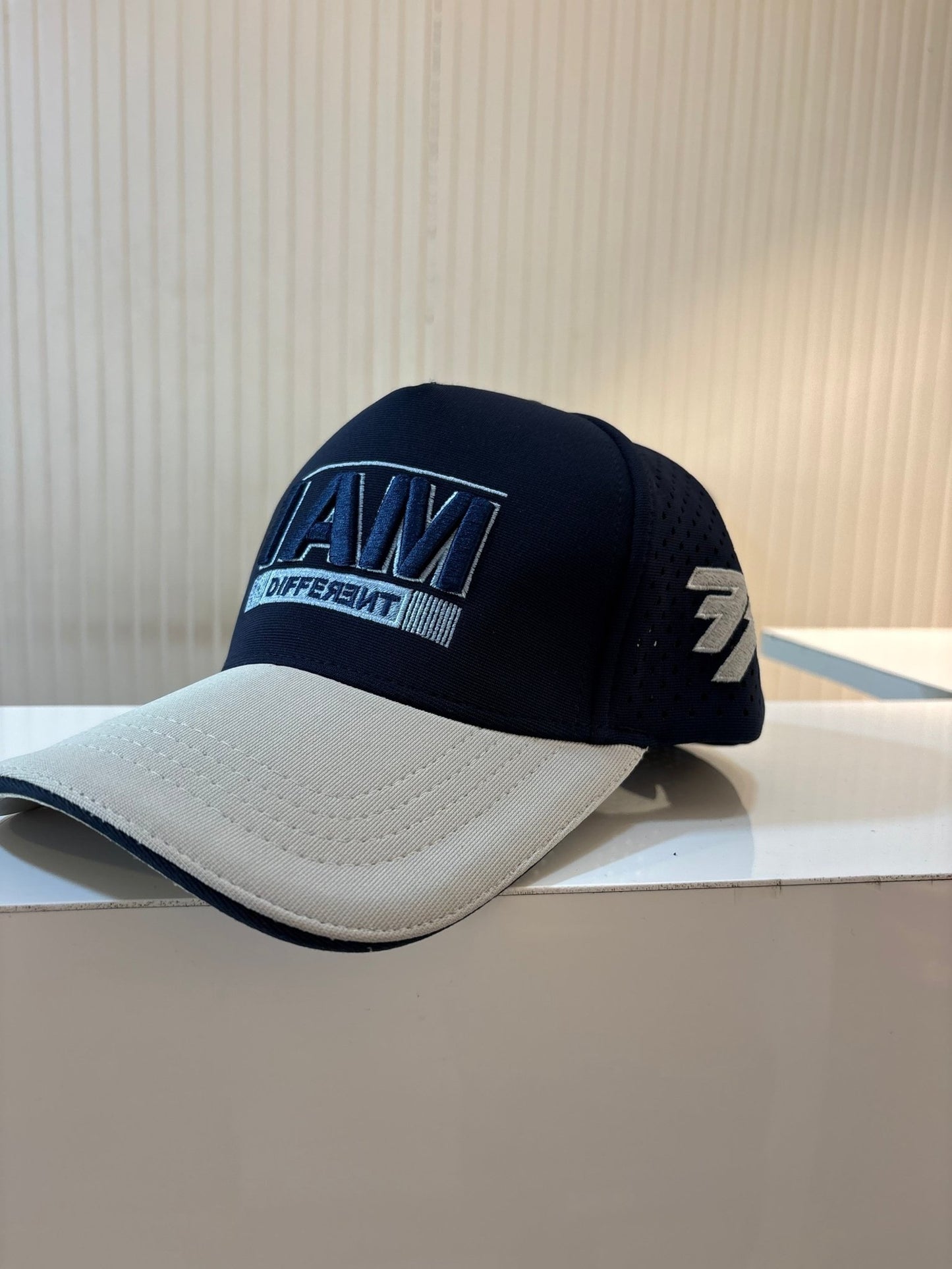 TOP CAP - I AM DIFFERENT WHITE & NAVY - 77sports in