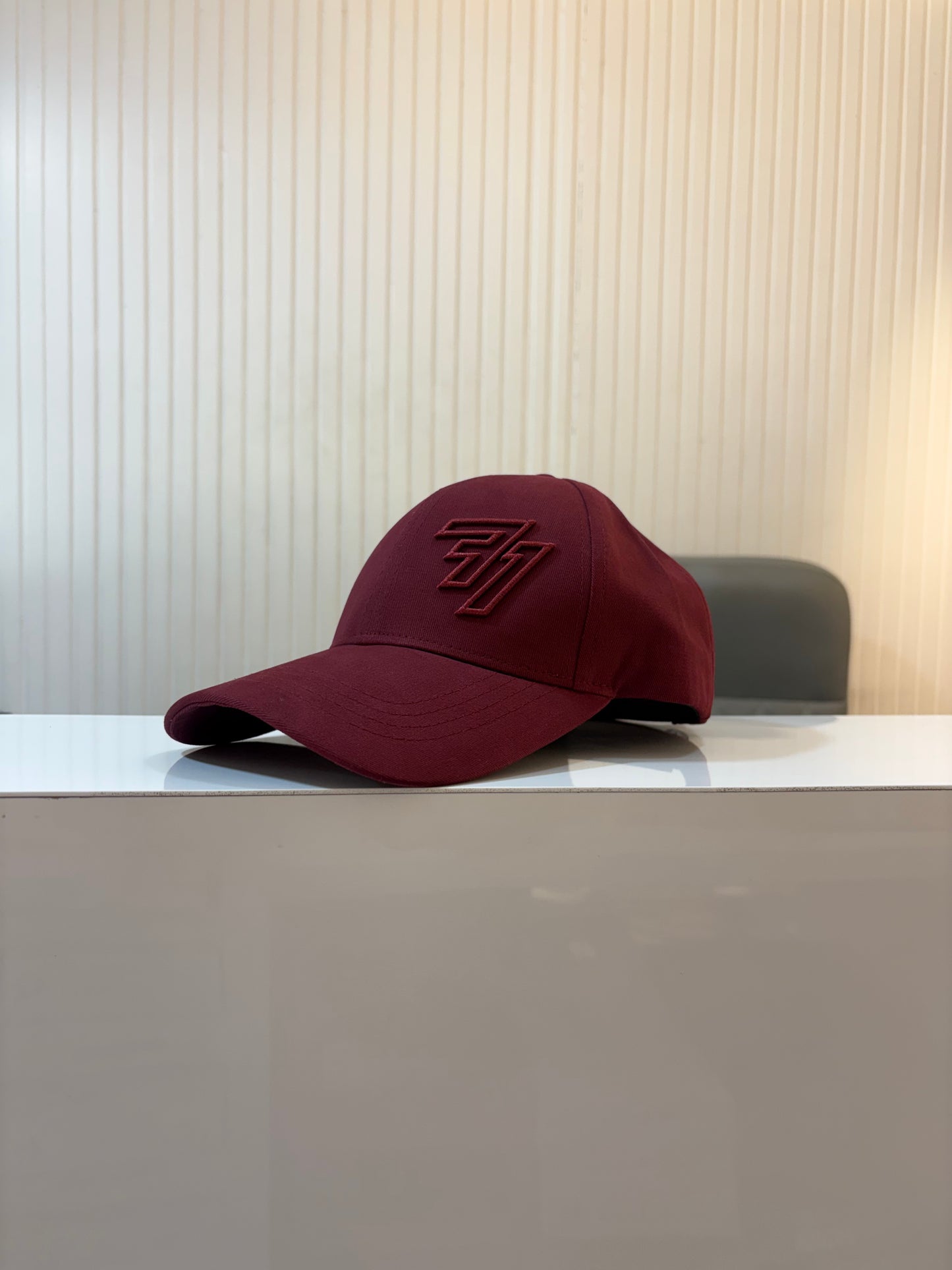77 Side Embrace Stud Cotton cap - MAROON