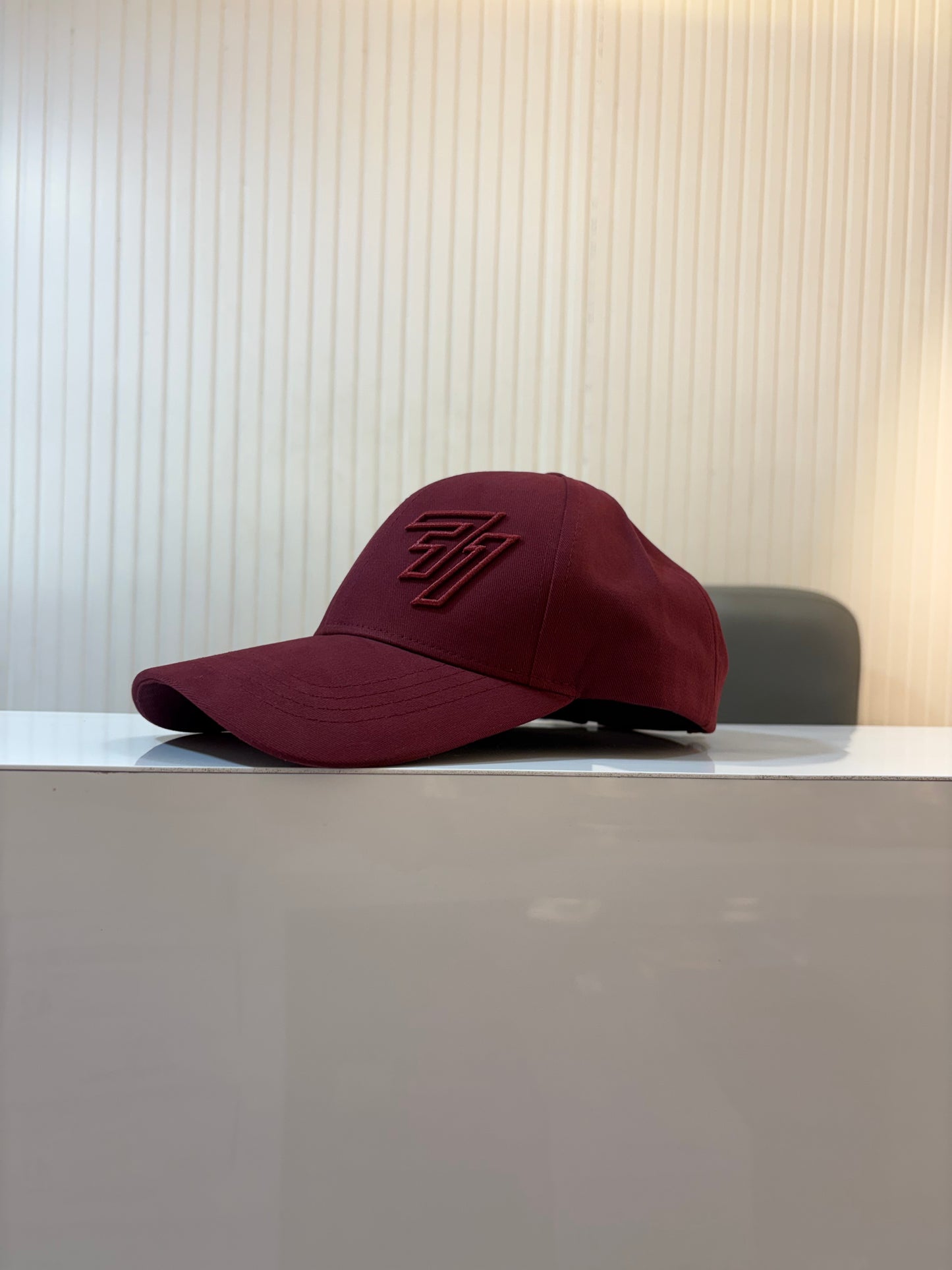 77 Side Embrace Stud Cotton cap - MAROON