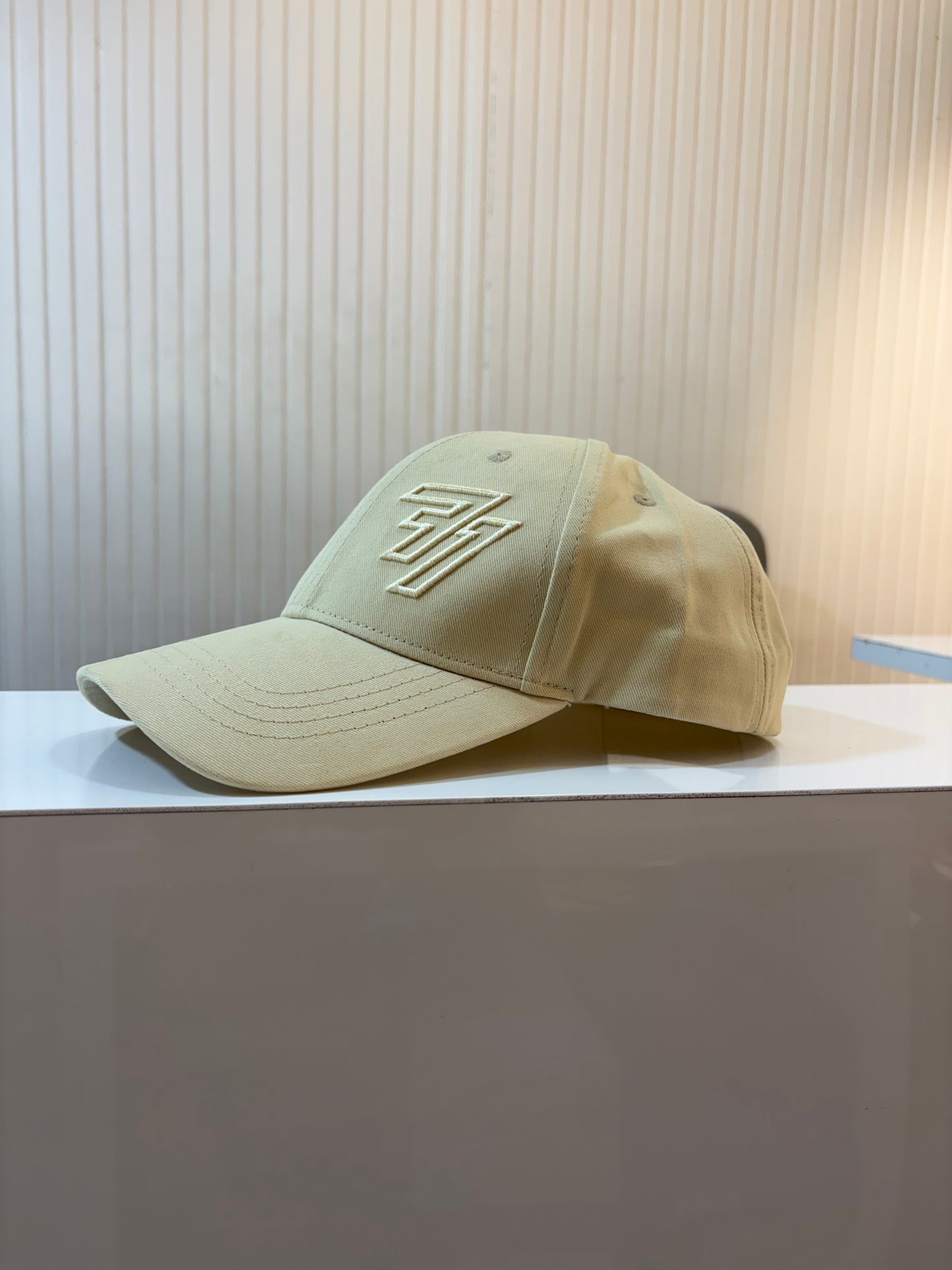 77 side ebrace pure cotton cap - BEIGE