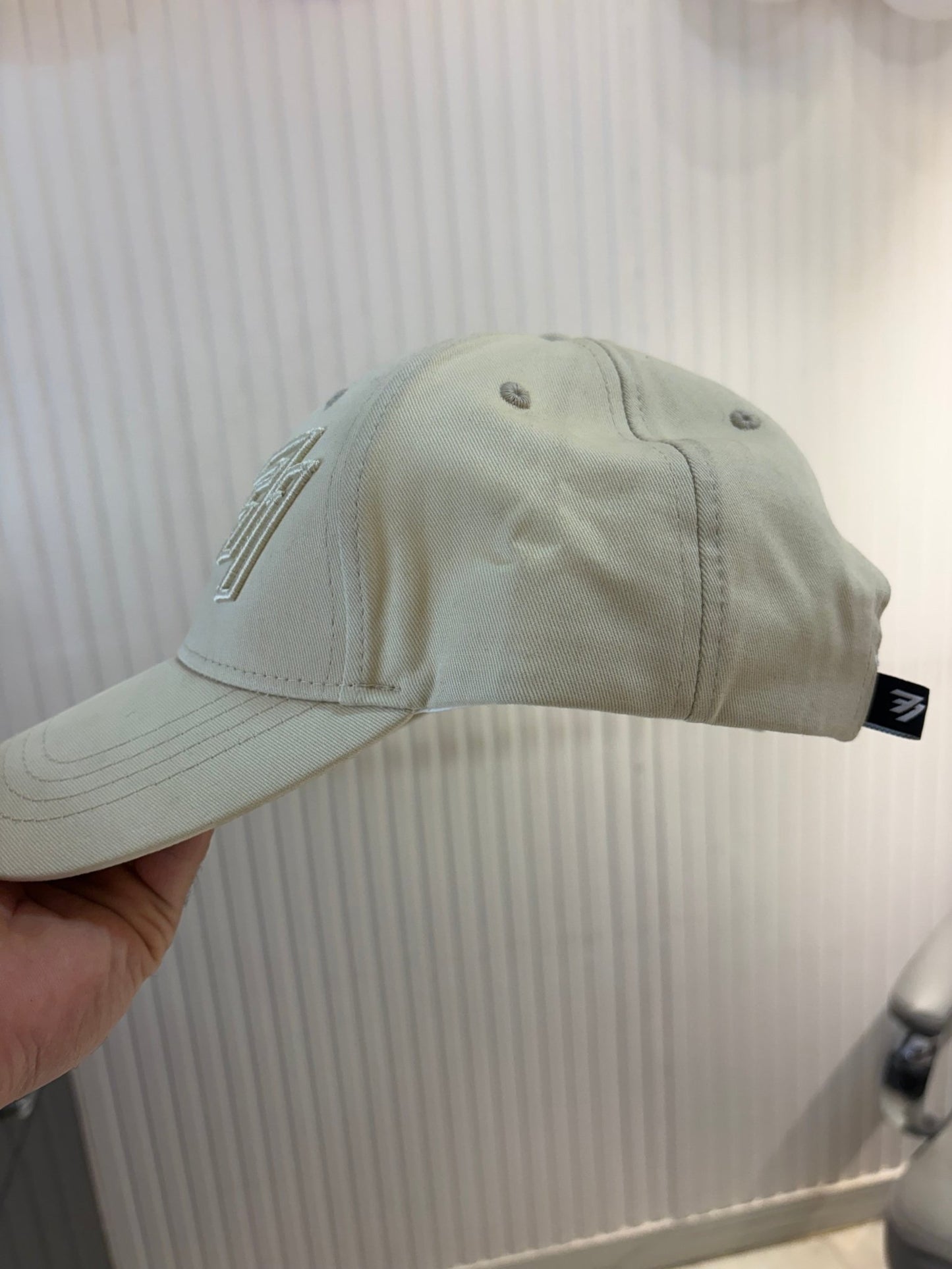 77 Stud cap Beige - new cotton cap side logo - Beige creame - 77sports in