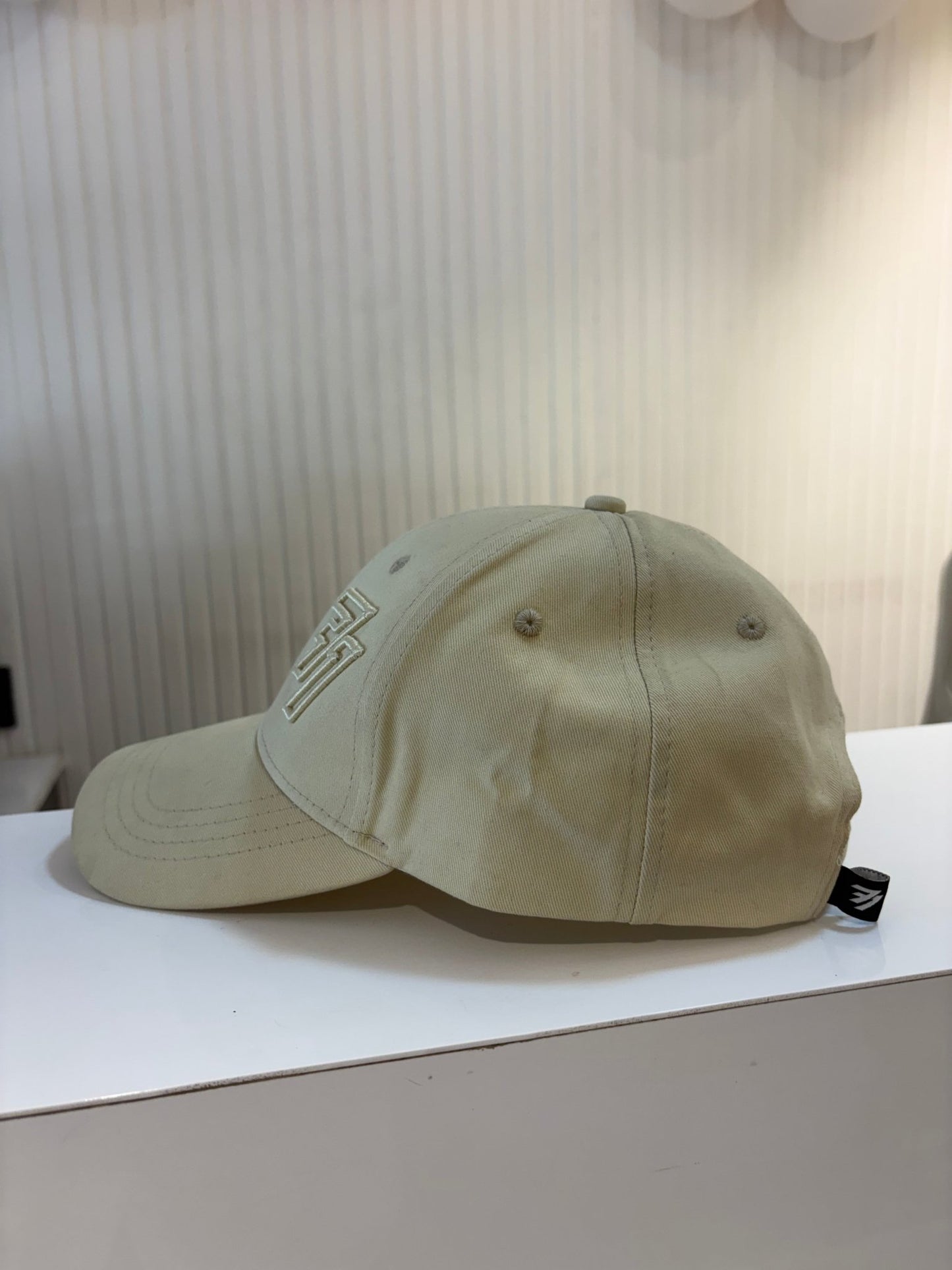 77 Stud cap Beige - new cotton cap side logo - Beige creame - 77sports in