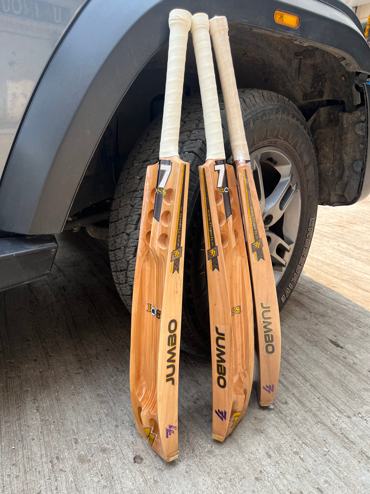 77 BOSS EDITION- JUMBO BLADE BAT