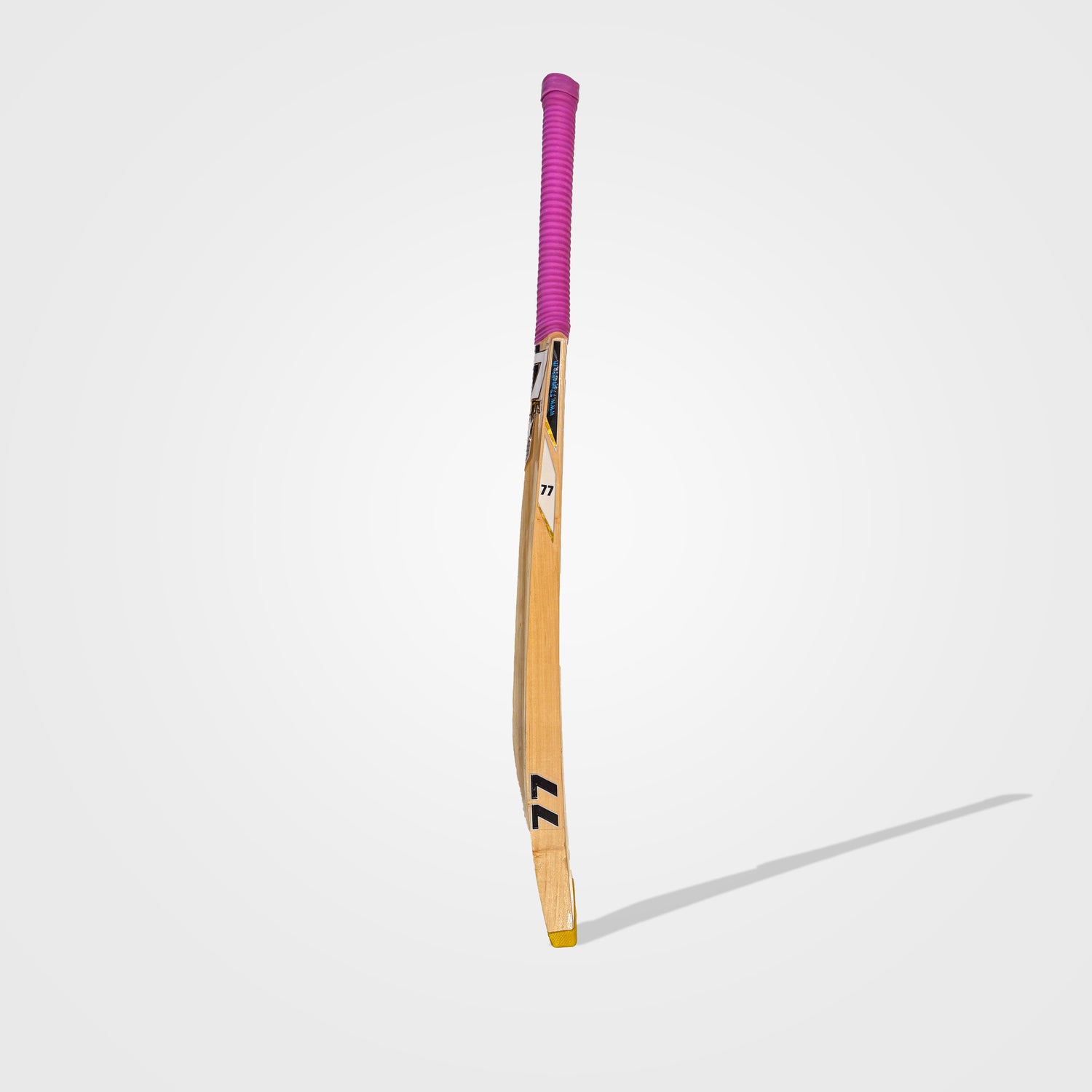 Non Scoop Premium Hard Tennis Bat – Well Balanced, Powerful Punch