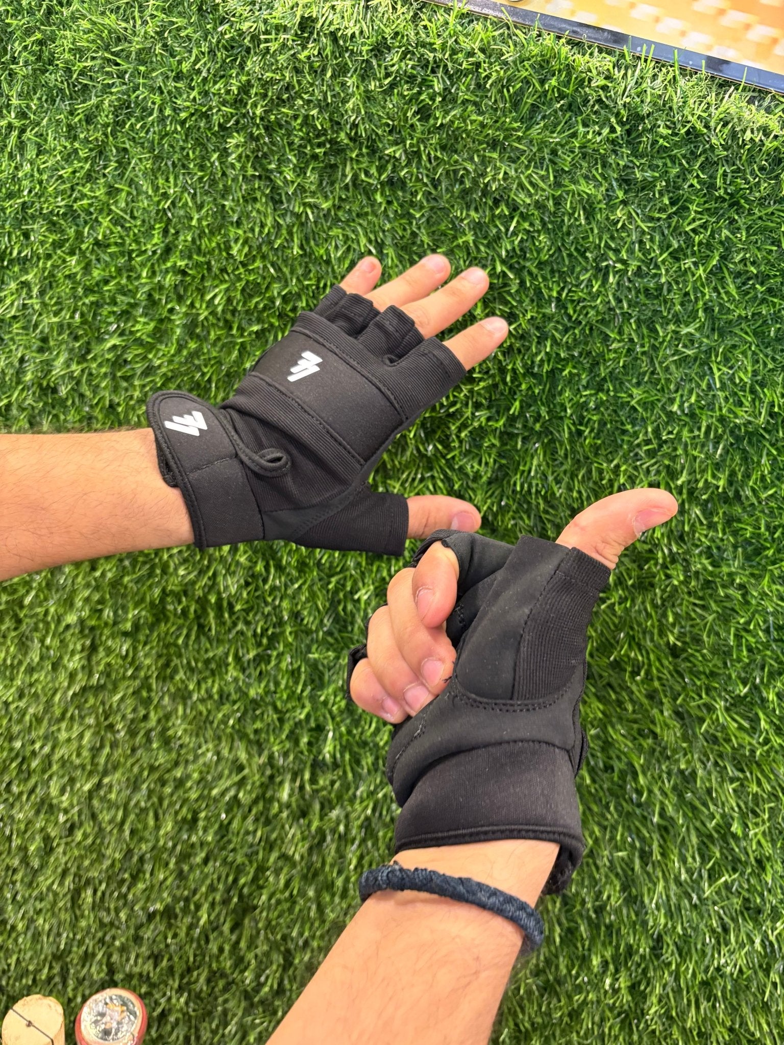GYM GLOVES / BIKING GLOVES 77 - 77sports in