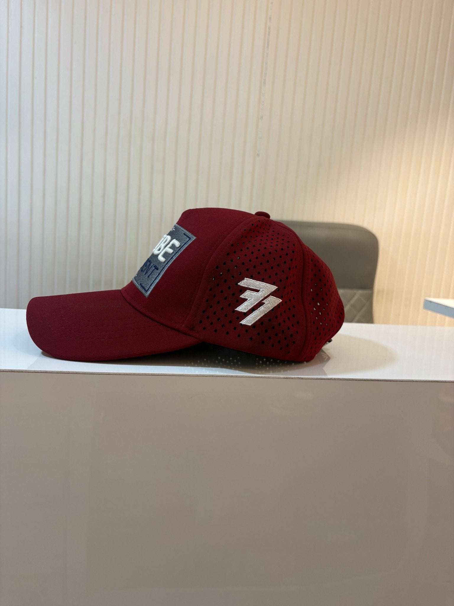 I VIBE DIFFERENT CAP - AIRHOLE MAROON LAVISH - 77sports in