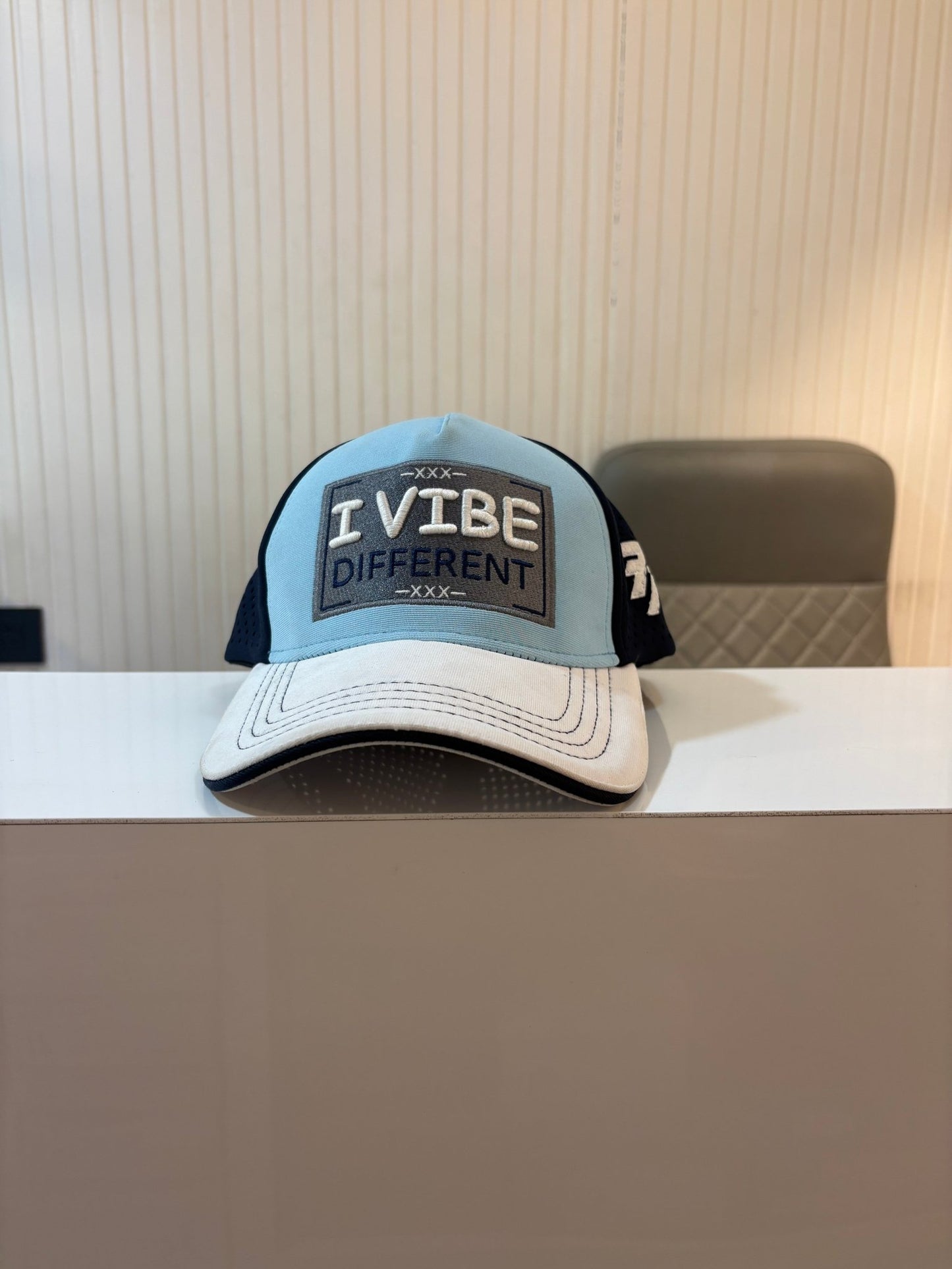 I VIBE DIFFERENT - WHITE SKY AIRHOLE PREMIUM CAP - 77sports in
