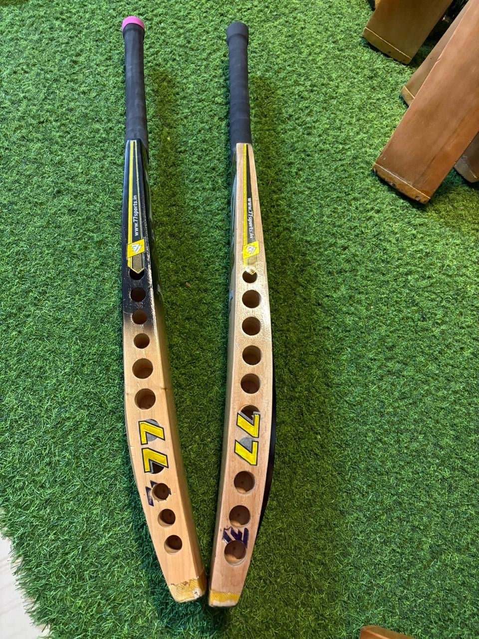 Non scoop side holed bat - Destroyer gold Jumbo blade hard tennis - 77sports in