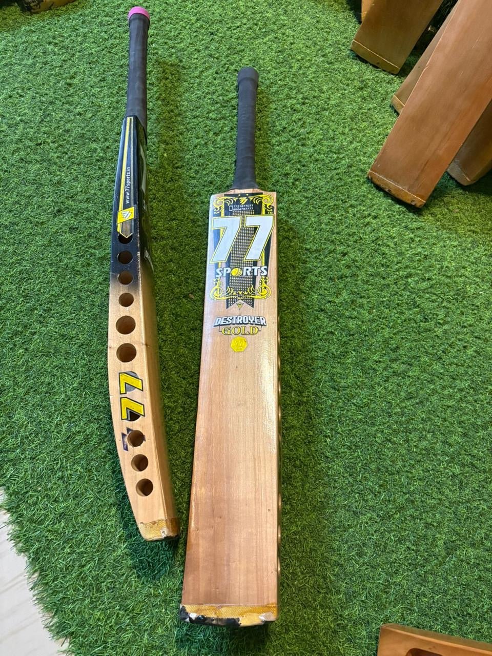 Non scoop side holed bat - Destroyer gold Jumbo blade hard tennis - 77sports in