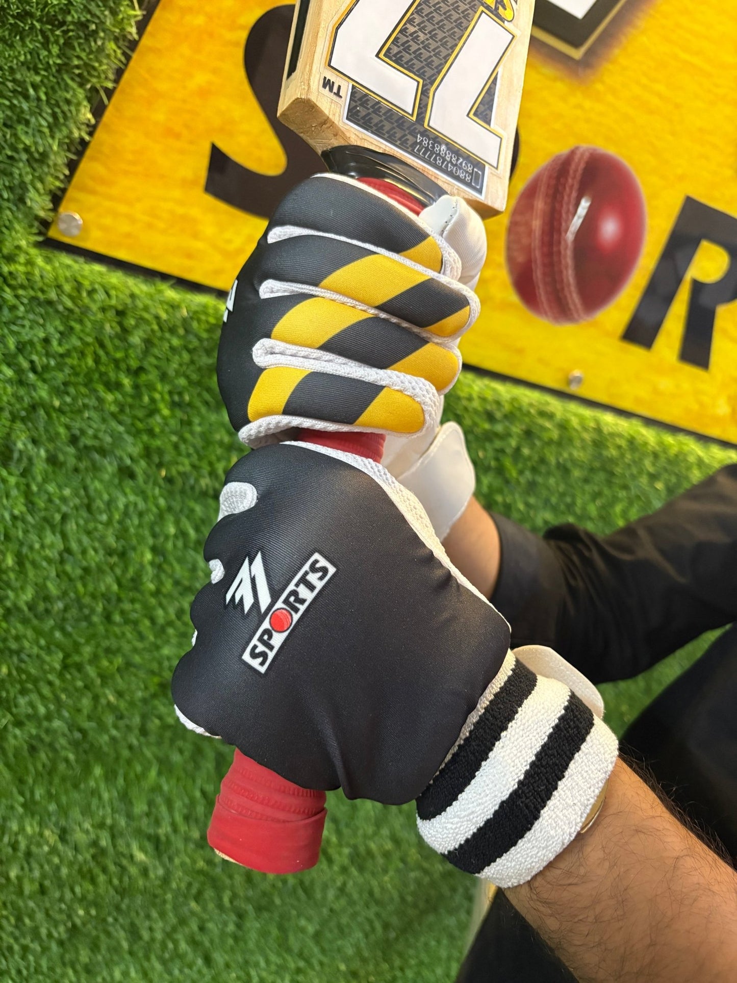Premium foam batting gloves for Cricket - 77sports in