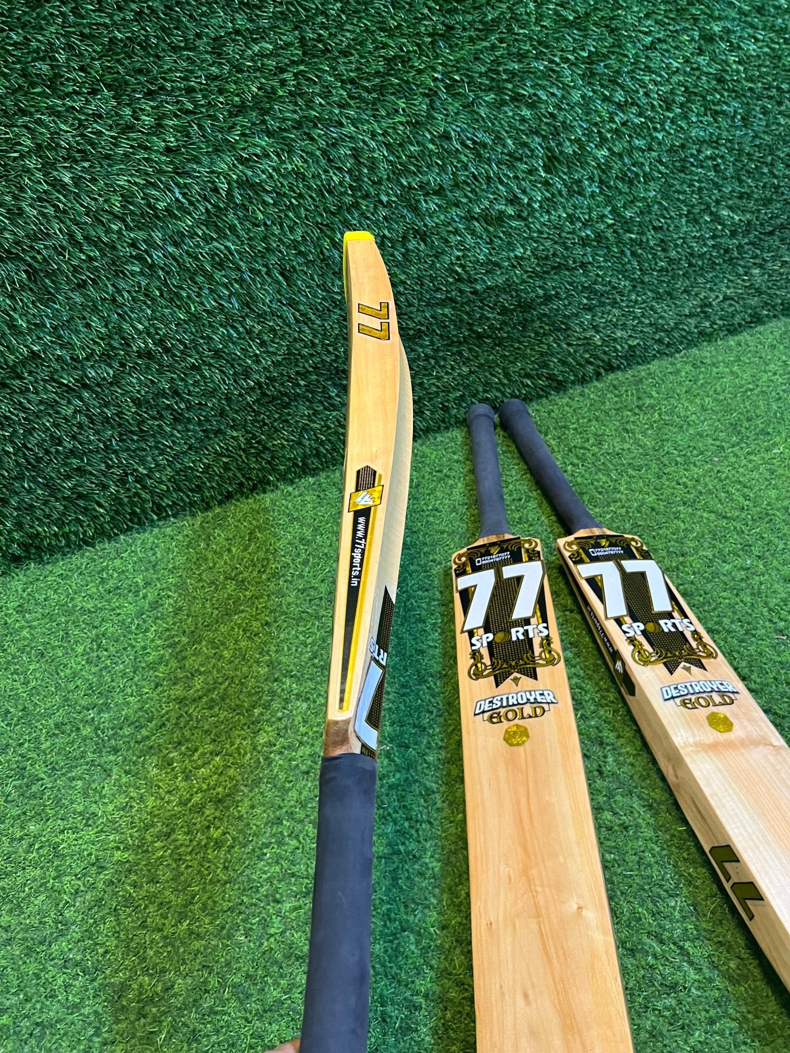 PURE NON SCOOP BAT - 34 inch US SIZE BAT - DESTROYER GOLD EDITION - 77sports in